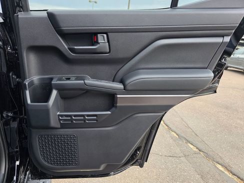 Used 2025 Toyota 4Runner TRD Off-Road image 29