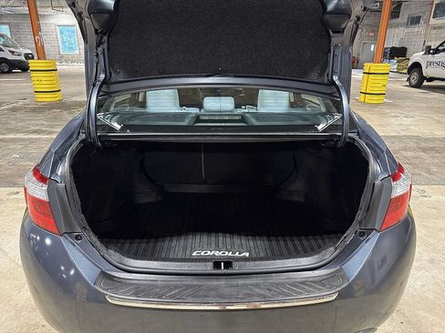 Used 2015 Toyota Corolla LE FWD image 11