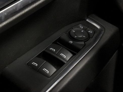 Used 2024 Chevrolet Silverado 1500 LT AWD/4WD image 24