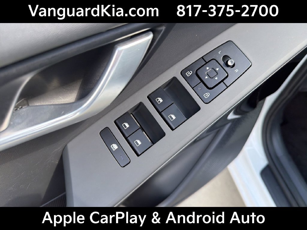 Certified 2024 Kia Niro Wind FWD image 17