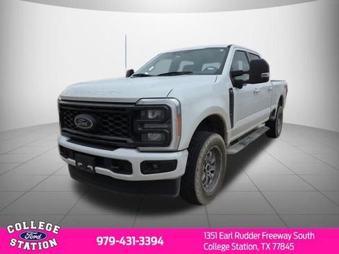 Used 2023 Ford F250 XLT w/ XLT Premium Package image 2