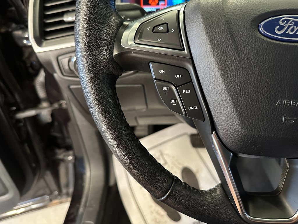 Used 2024 Ford Edge SEL AWD/4WD image 11