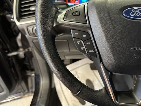 Used 2024 Ford Edge SEL AWD/4WD image 11
