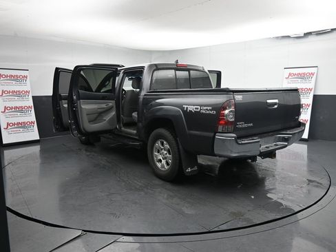 Used 2015 Toyota Tacoma 4x4 Double Cab image 19