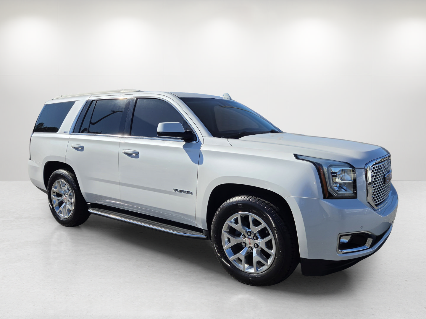 Used 2016 GMC Yukon SLT w/ Open Road Package RWD image 3
