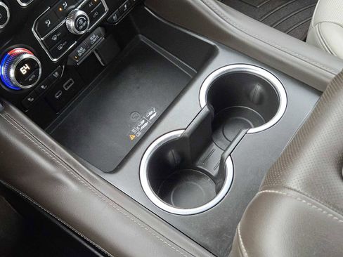 Used 2021 GMC Yukon SLT w/ SLT Luxury Plus Package image 20