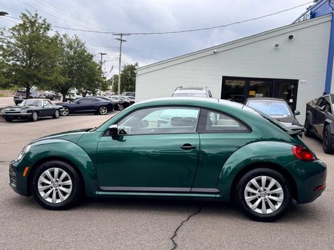 Used 2018 Volkswagen Beetle 2.0T S FWD image 3