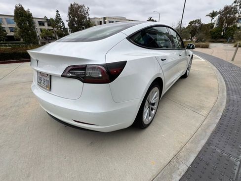 Used 2022 Tesla Model 3 image 4