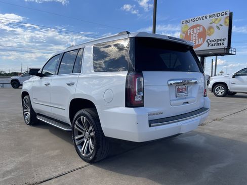 Used 2018 GMC Yukon Denali w/ Open Road Package image 6