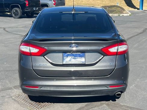 Used 2016 Ford Fusion SE FWD image 8
