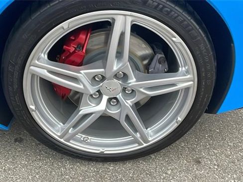 Used 2021 Chevrolet Corvette Stingray Preferred Cpe w/ Z51 Performance Package image 27