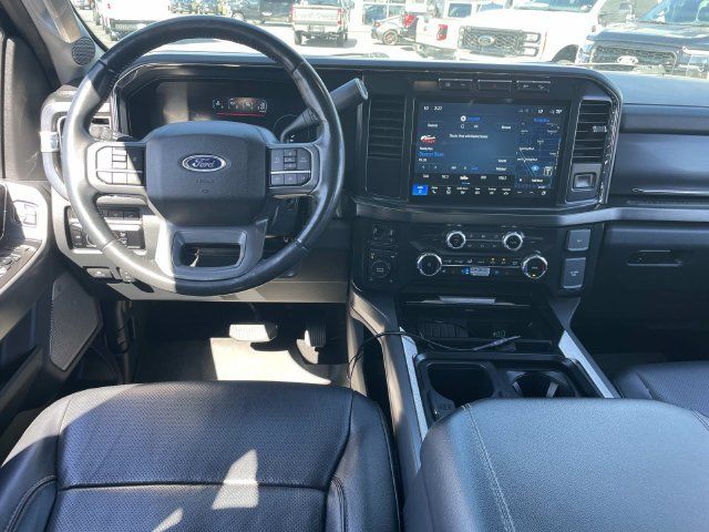 Used 2023 Ford F250 Lariat w/ Sport Appearance Package AWD/4WD image 17