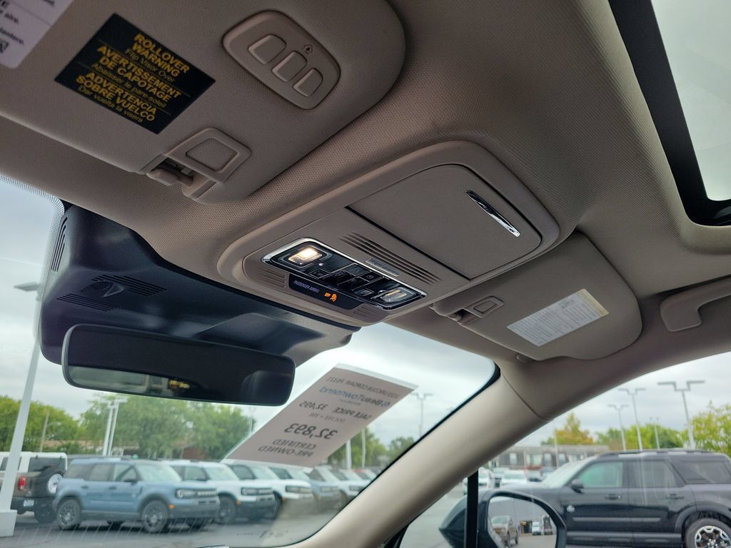 Certified 2023 Lincoln Corsair AWD w/ Equipment Group 102A image 30