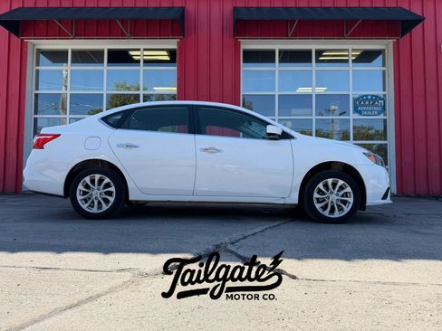 Used 2019 Nissan Sentra SV FWD image 1