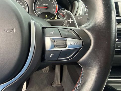 Used 2018 BMW M3 RWD image 26