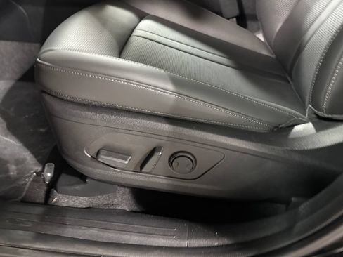 New 2026 Kia Sorento S AWD/4WD image 11