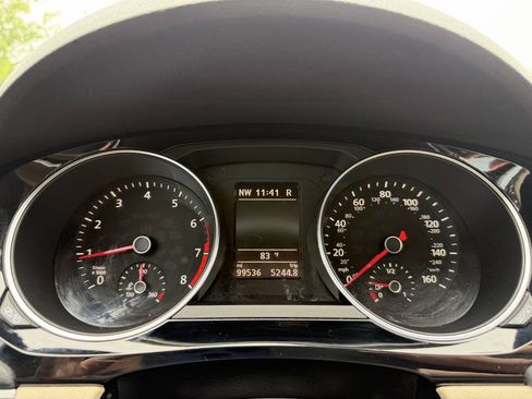 Used 2017 Volkswagen Jetta SEL FWD image 26
