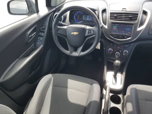 Used 2016 Chevrolet Trax LS FWD image 13