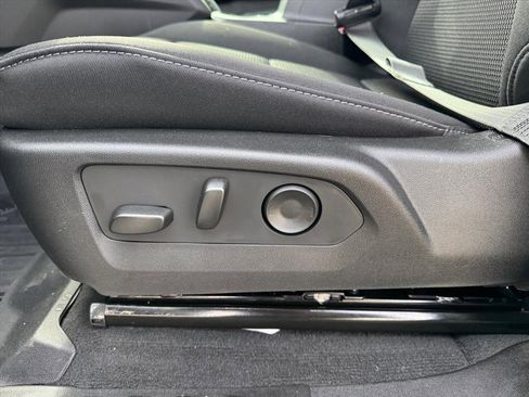 New 2026 Chevrolet Colorado LT image 12