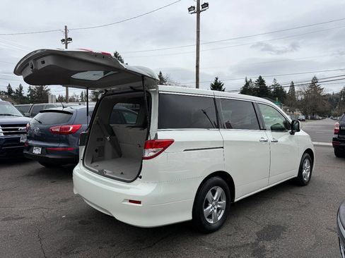 Used 2015 Nissan Quest SV image 11