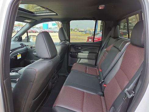 New 2026 Honda Ridgeline Black Edition image 7