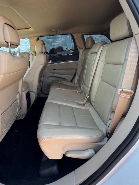 Used 2022 Jeep Grand Cherokee Limited RWD image 12