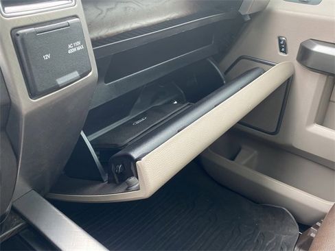 Used 2019 Ford F150 Limited image 29