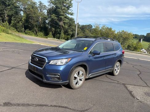 Used 2020 Subaru Ascent Premium w/ Convenience Package AWD/4WD image 4