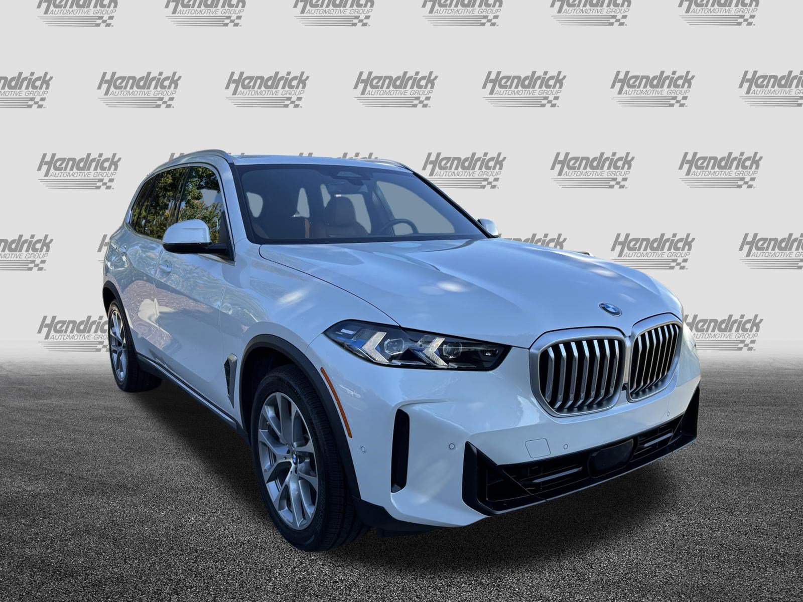 Certified 2024 BMW X5 xDrive40i w/ Executive Package AWD/4WD image 2