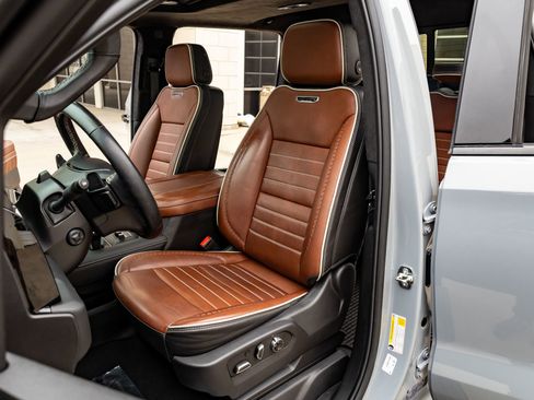 Used 2025 GMC Sierra 1500 Denali Ultimate image 29