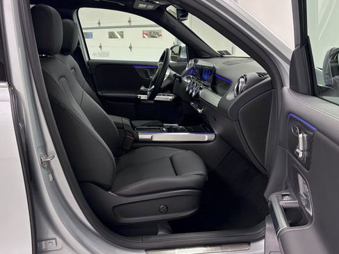 Certified 2025 Mercedes-Benz GLB 250 4MATIC image 19