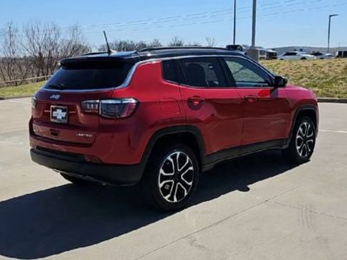 Used 2024 Jeep Compass Limited image 8