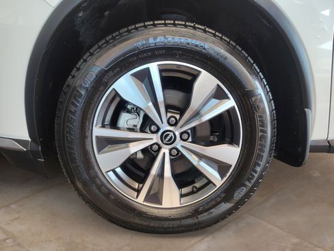 Used 2024 Nissan Murano SV FWD image 27