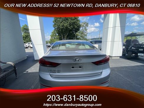 Used 2018 Hyundai Elantra SE FWD image 5