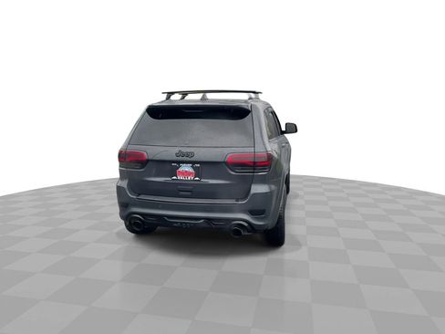 Used 2017 Jeep Grand Cherokee SRT image 7