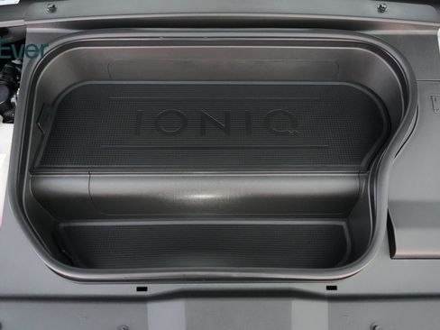 Used 2024 Hyundai Ioniq 6 SEL RWD image 26