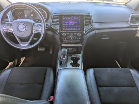 Used 2019 Jeep Grand Cherokee Altitude image 16