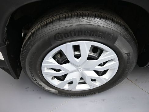 Certified 2022 Toyota Corolla Cross L AWD/4WD image 12