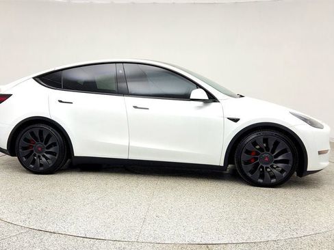 Used 2023 Tesla Model Y Long Range image 4
