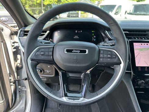 Certified 2022 Jeep Grand Cherokee Trailhawk w/ Advanced Protech Group II AWD/4WD image 12