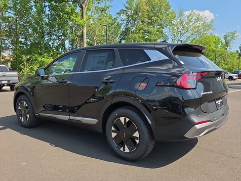 New 2026 Kia Sportage LX FWD image 3