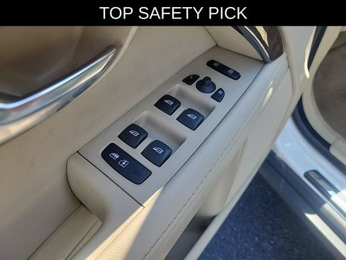 Used 2016 Volvo XC70 T5 Premier AWD/4WD image 16