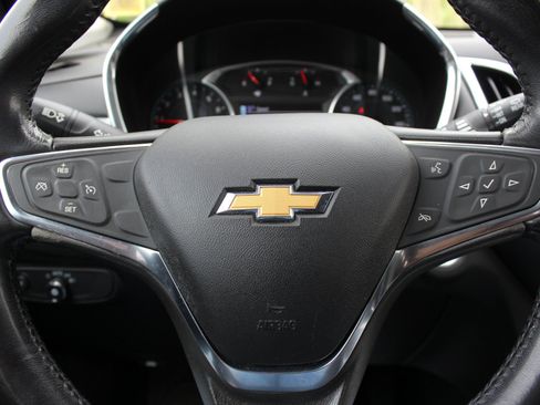 Used 2018 Chevrolet Equinox LT w/ Sun & Infotainment Package AWD/4WD image 24