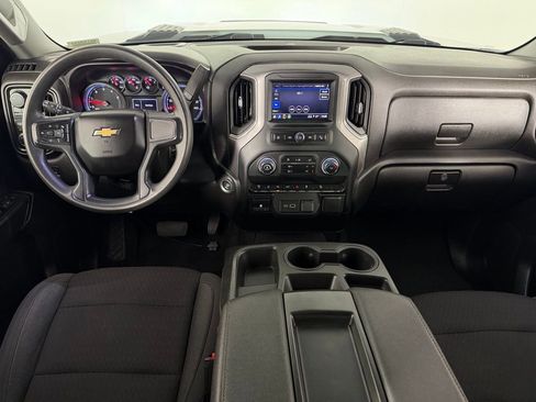 Used 2024 Chevrolet Silverado 2500 Custom w/ Custom Value Package image 14