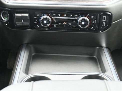 Used 2025 Chevrolet Silverado 2500 LTZ w/ LTZ Convenience Package image 24