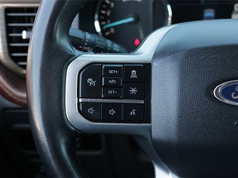 Used 2024 Ford Expedition Limited image 14