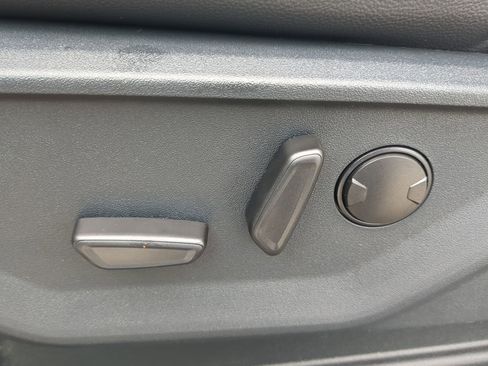 New 2026 Ford F250 Lariat w/ FX4 Off-Road Package image 52