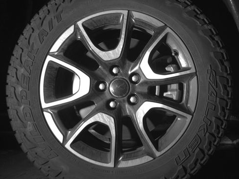 Used 2025 Jeep Compass Trailhawk image 13