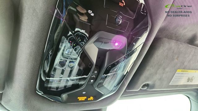 Used 2023 BMW i7 xDrive60 AWD/4WD image 51