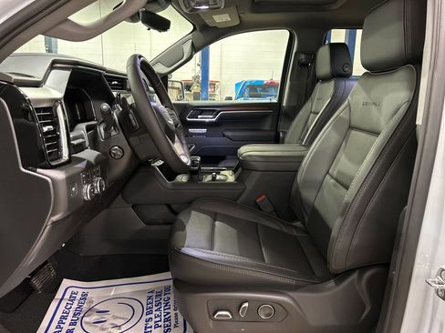 New 2026 GMC Sierra 1500 Denali w/ Technology Package AWD/4WD image 21